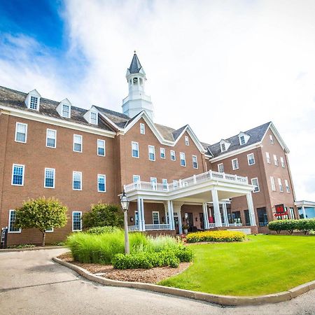 The Delafield Hotel Exterior foto