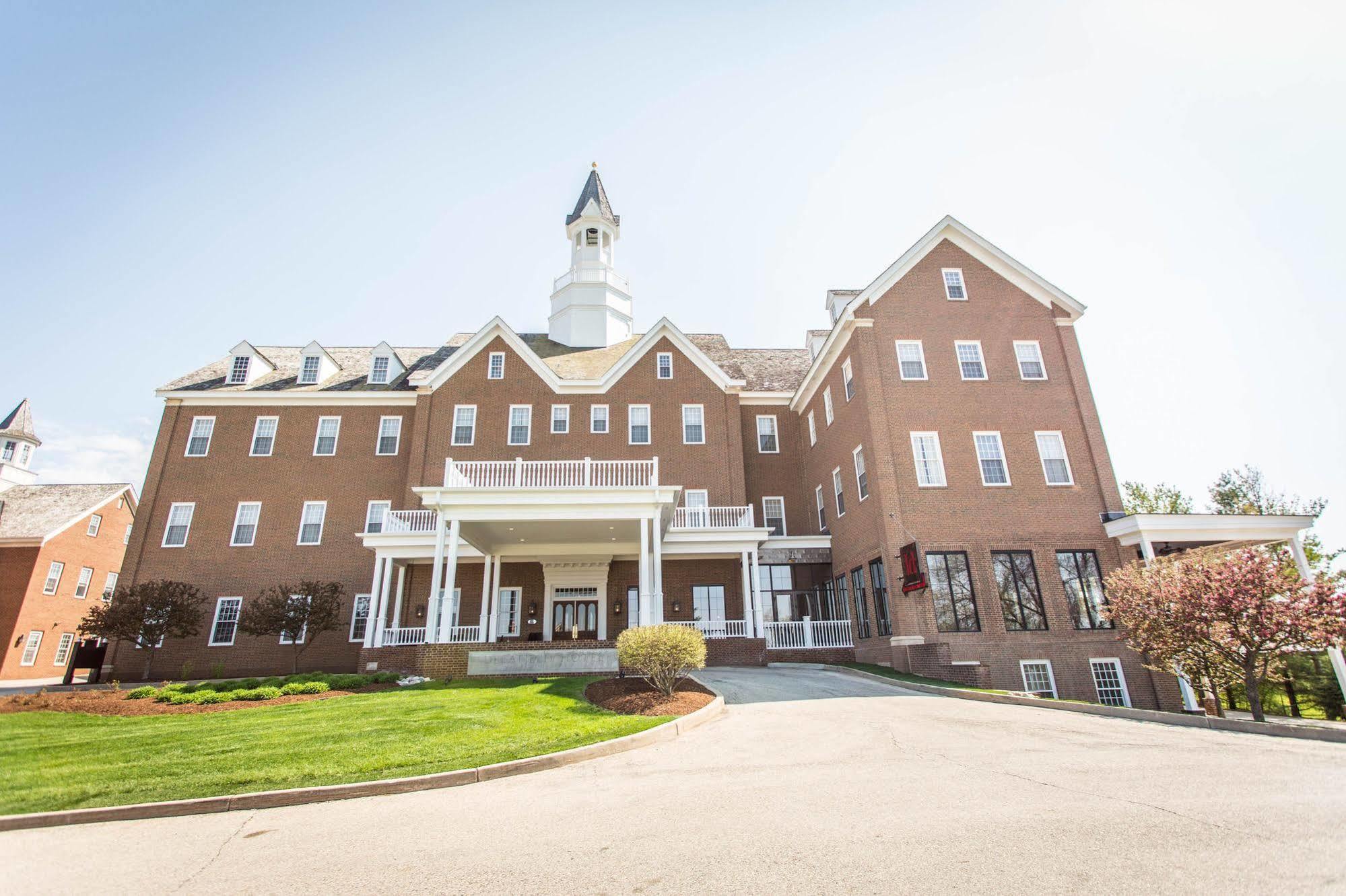 The Delafield Hotel Exterior foto